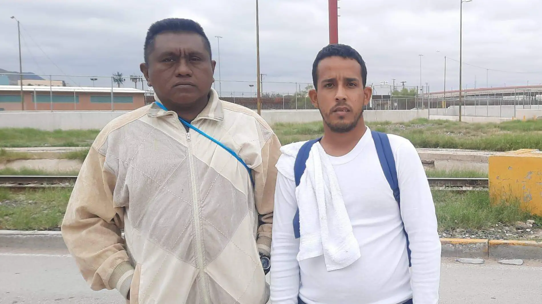 Julio y su amigo José fueron regresados a México 2